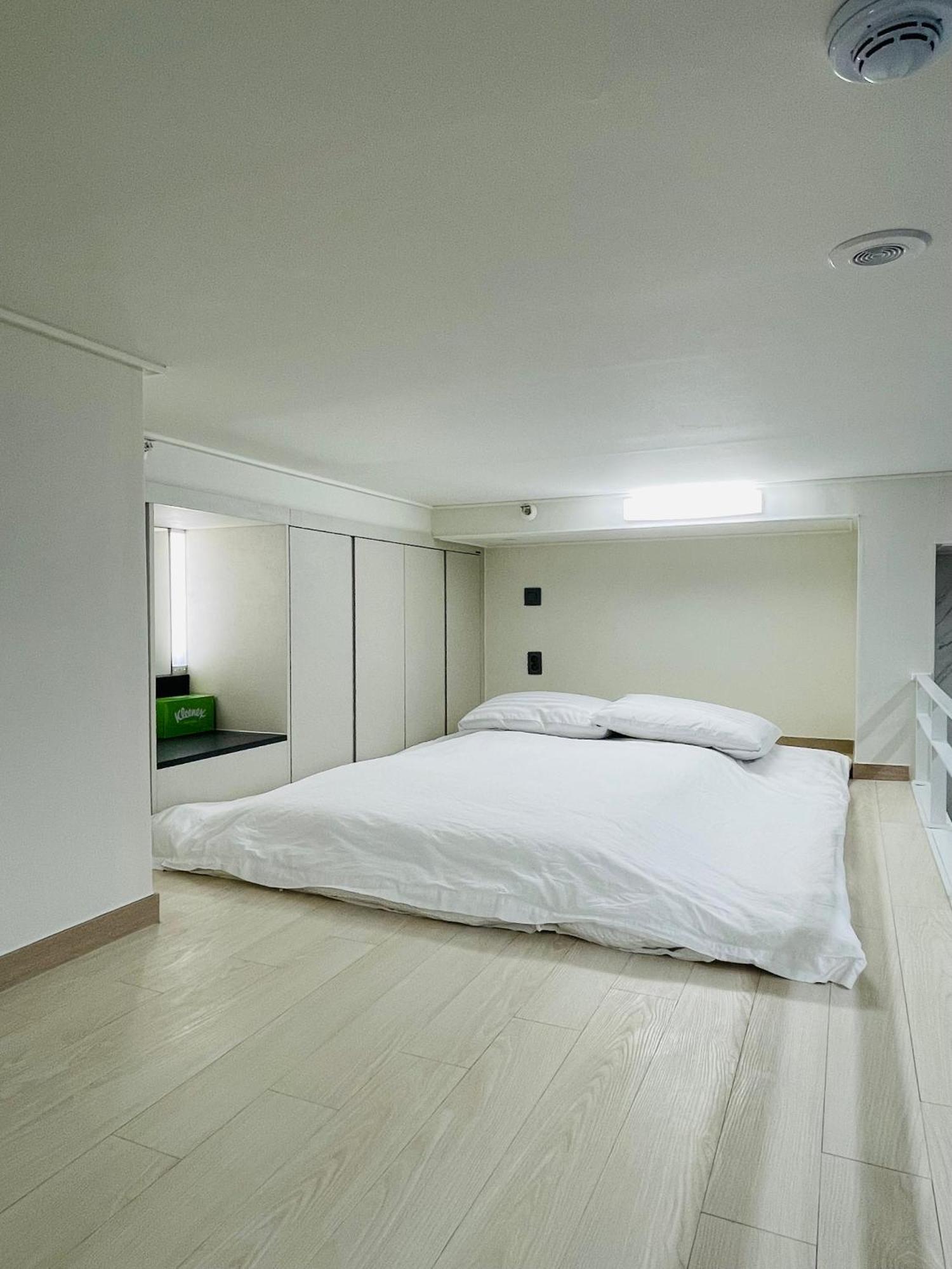The Better In Ddp, Euljiro Apartment *