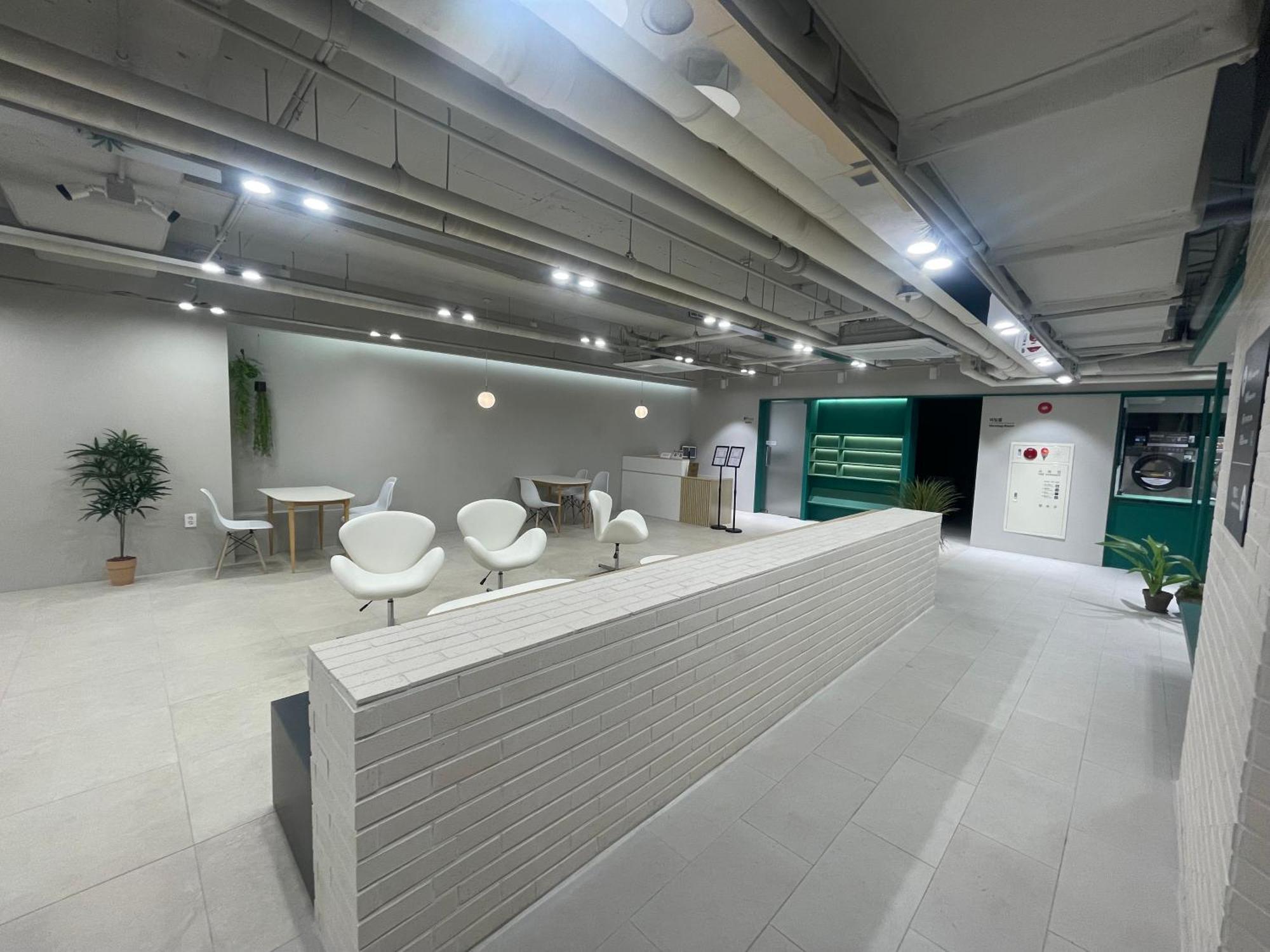 The Better In Ddp, Euljiro Apartment Seoul